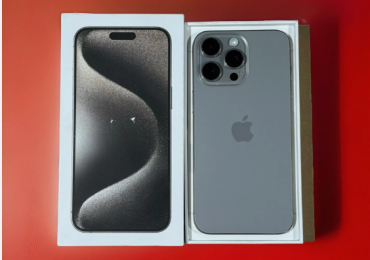 Apple iPhone 15 Pro Max 256GB Natural Titanium UNLOCKED