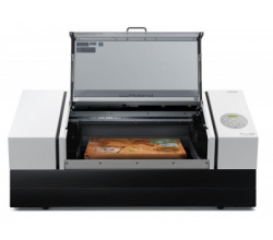 Roland VersaUV LEF2-300D Benchtop Flatbed UV Printer (MITRAPRINT)